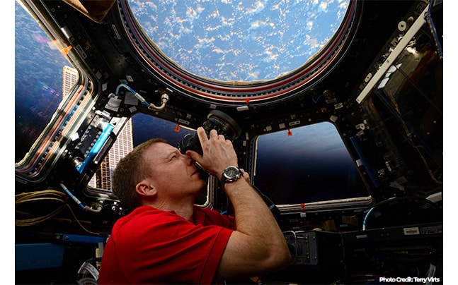 Terry Virts in ISS Photographing Earth