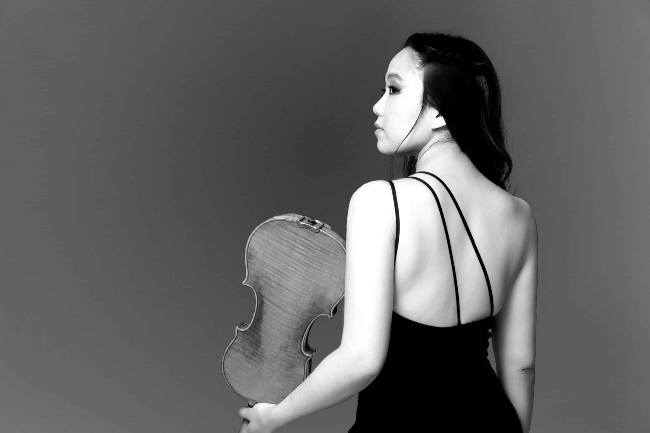 Stella Chen, violin