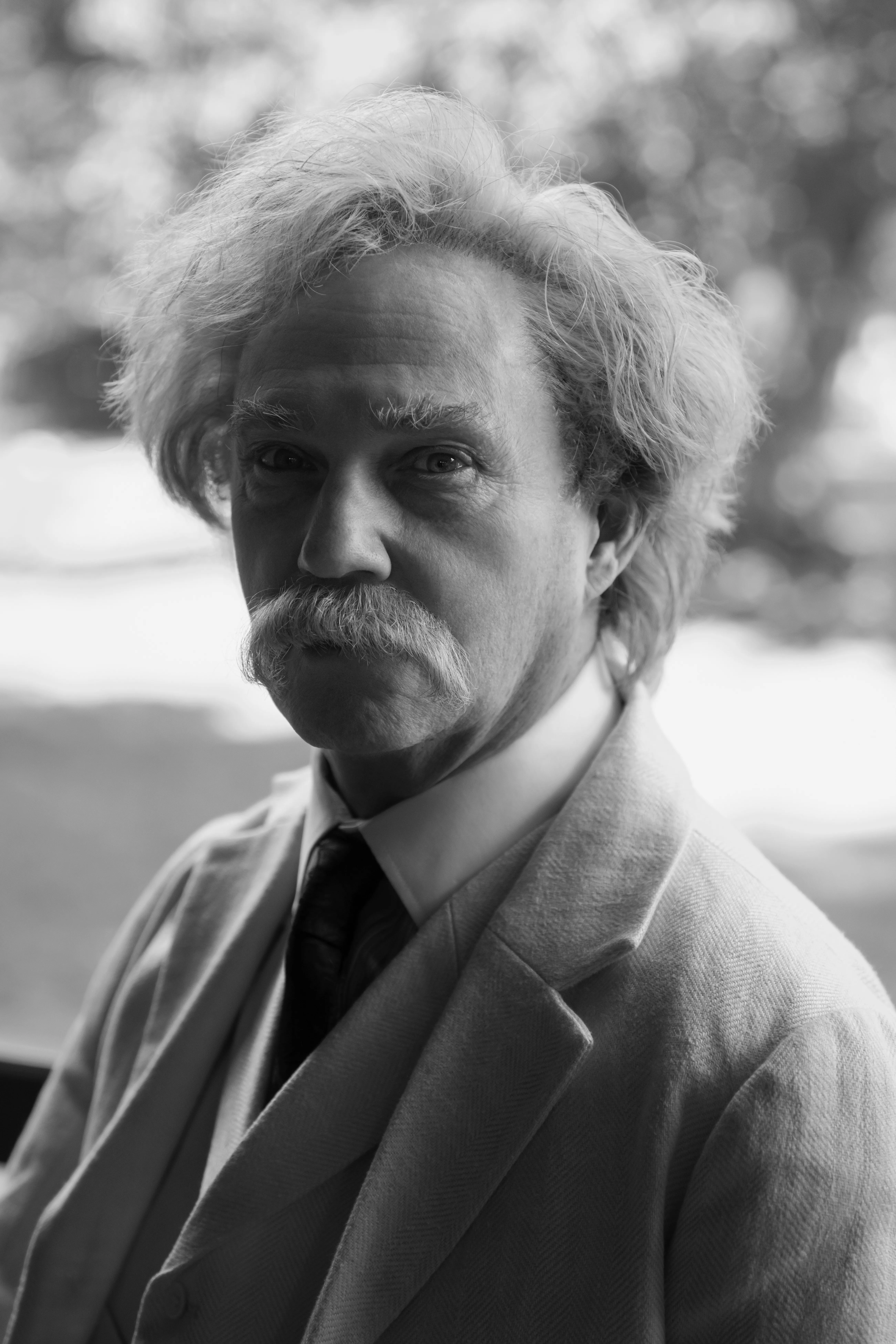 Photo of Richard Thomas as Mark Twain, headshot